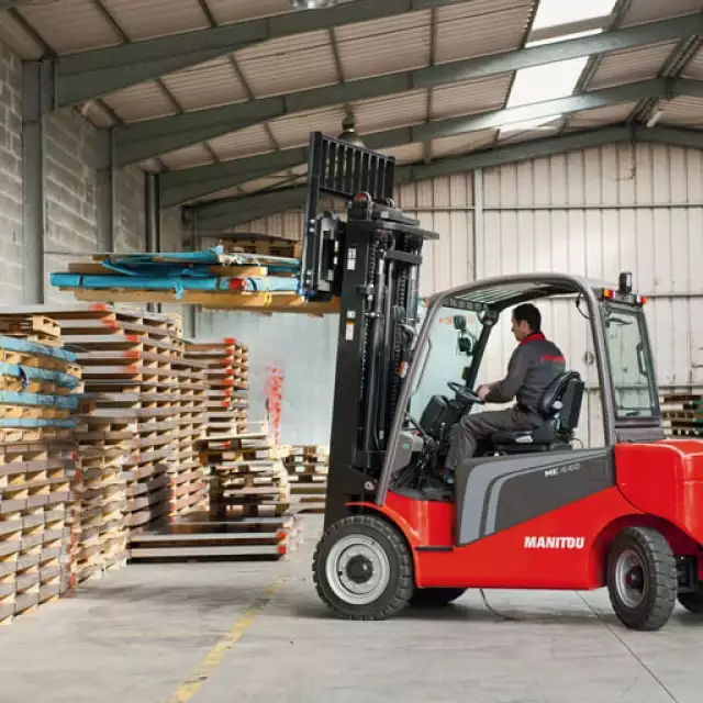 How Conga Smart Configure Price Quote (CPQ) Helped Manitou Group Realize a 26% Increase in Sales YoY