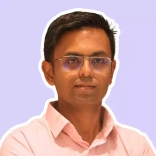 Karan headshot