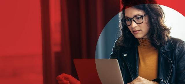 Woman using Conga Sign on laptop